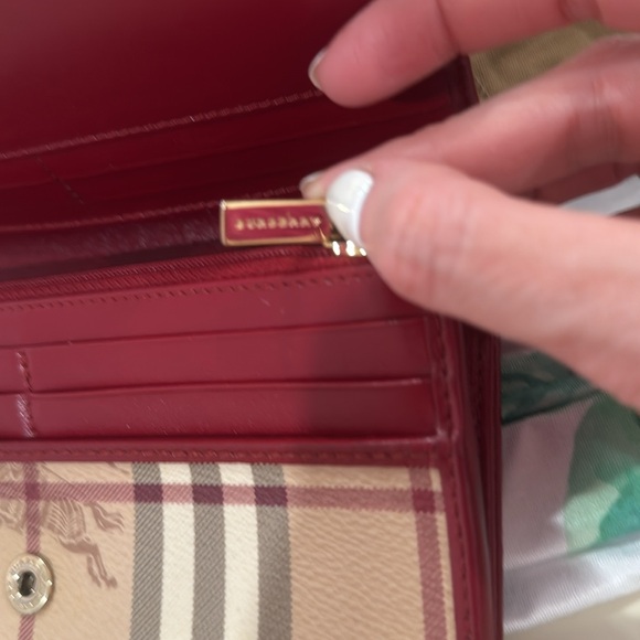 Burberry check red leather continental wallet - Picture 9 of 14